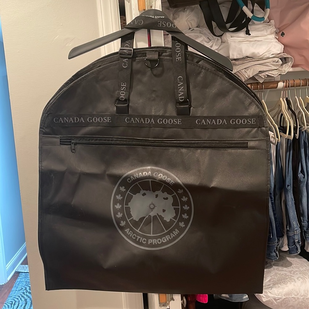 Canada Goose garment bag and hanger BRAND NEW